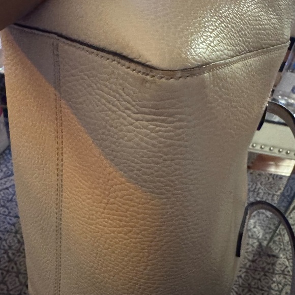 GUCCI SWING TOTE IN IVORY WITH COA💕💕💕 - Picture 10 of 13